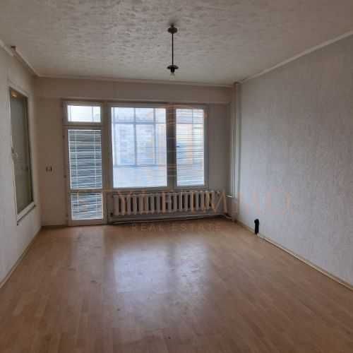 Продава се Тристаен апартамент в Разград, Орел - 87 кв.м за 528 €/кв.м - Снимка #3