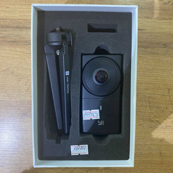к162/Камера YI 360 VR/sk118199