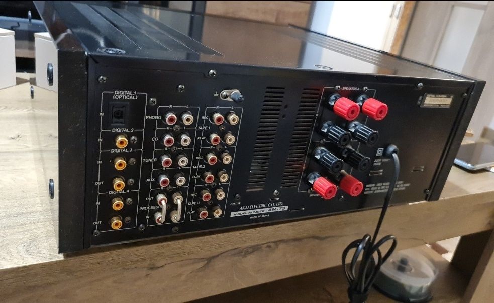 Akai AM 73 Reference Master