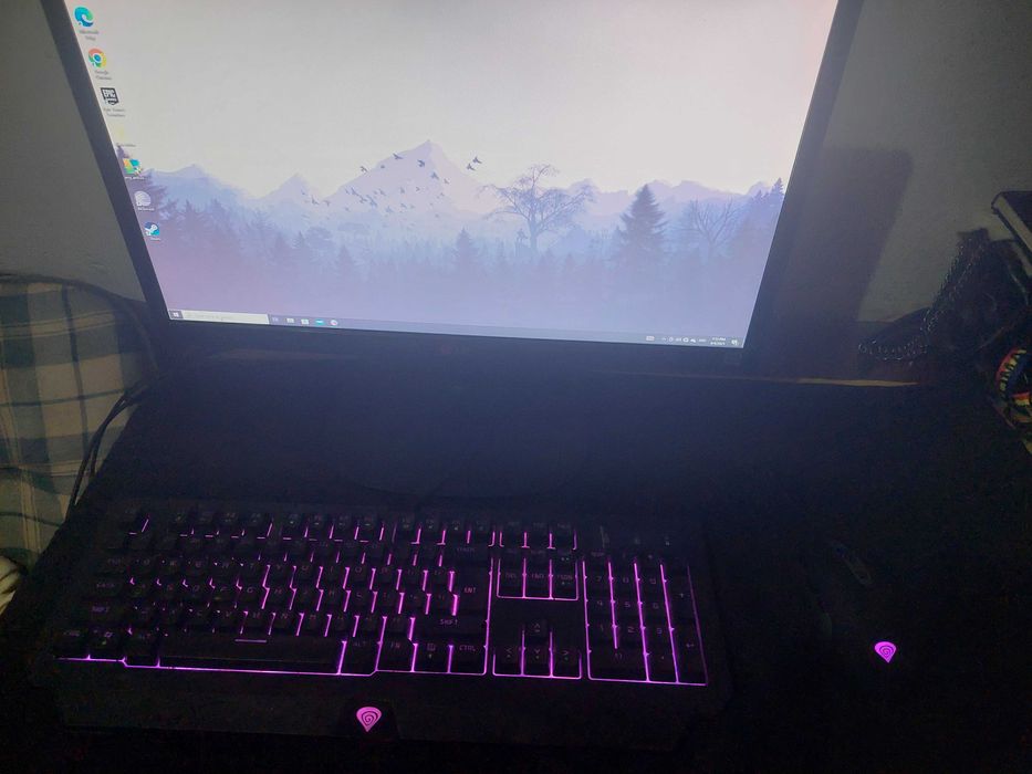 PC gaming cu periferice