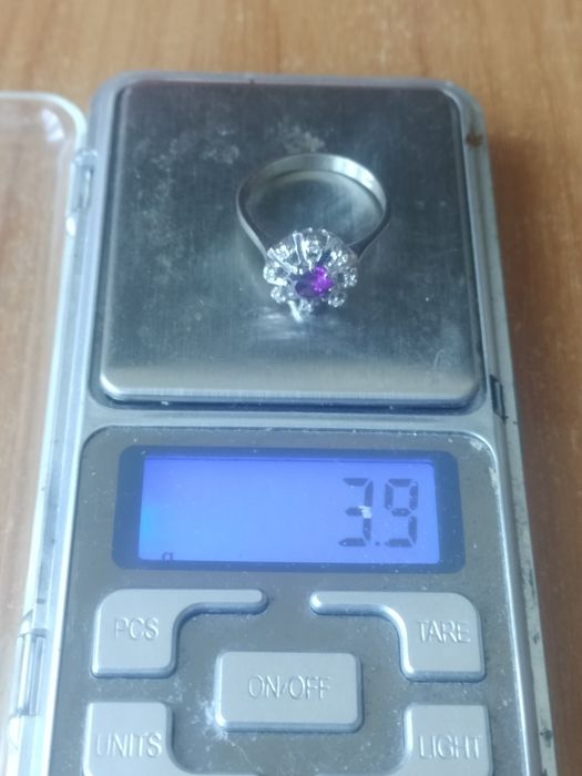 Inel aur alb 14k Ametist și diamante