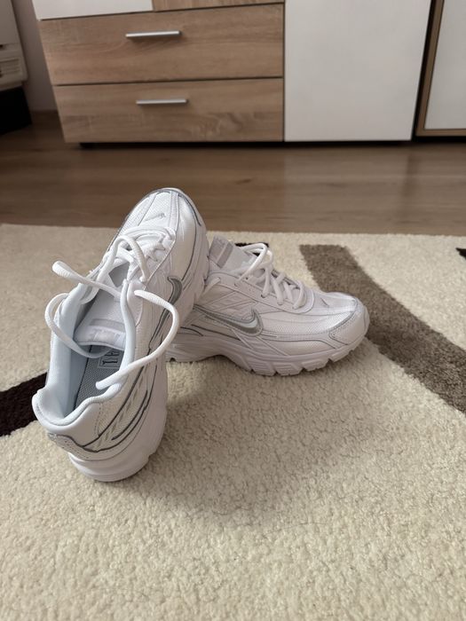 Nike initiator 39 номер
