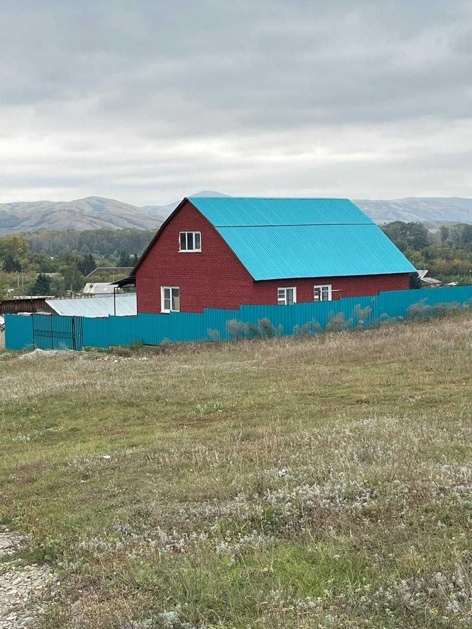 Продается двухэтажный дом, с мансардой