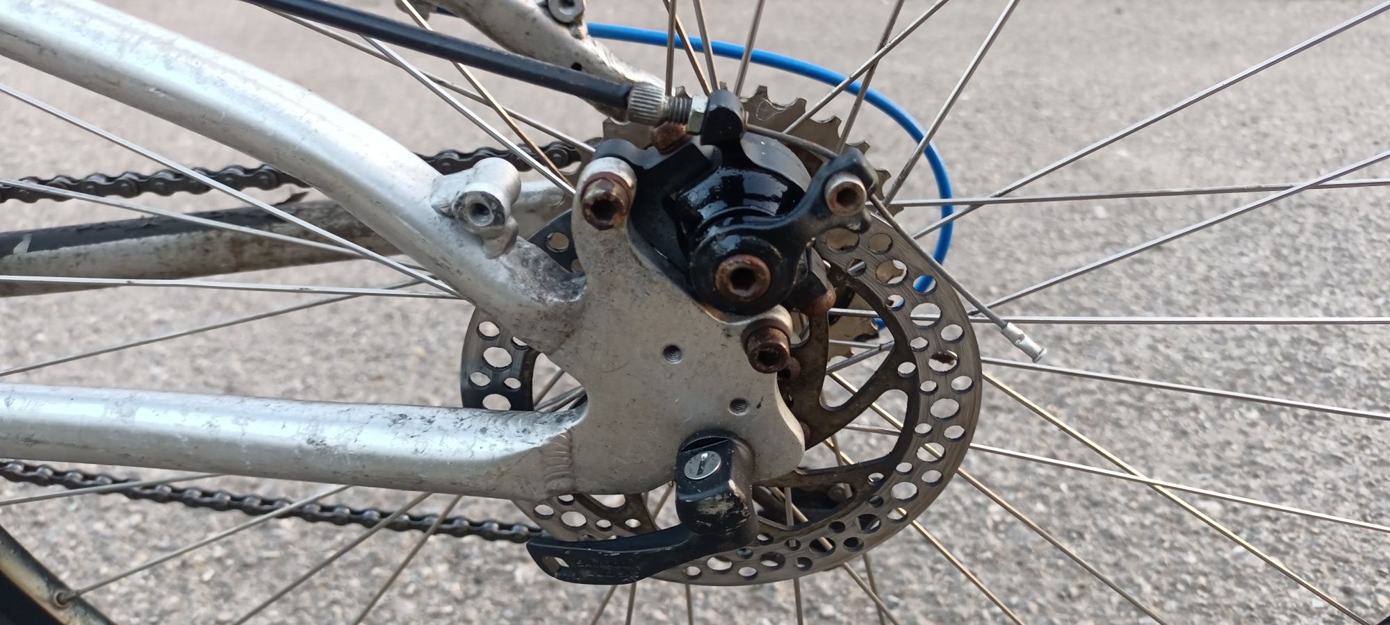 Bicicleta aluminiu full suspensii frane disc
