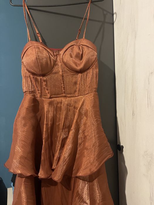 Дълга елегантна рокля