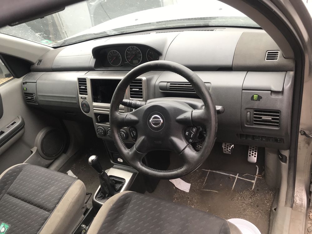 Nissan X-Trail 2.5i НА ЧАСТИ