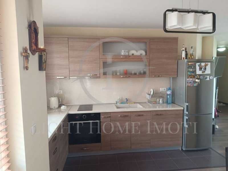 Продава се Тристаен апартамент в Пловдив, Кършияка - 101 кв.м за 2862 €/кв.м - Снимка #4