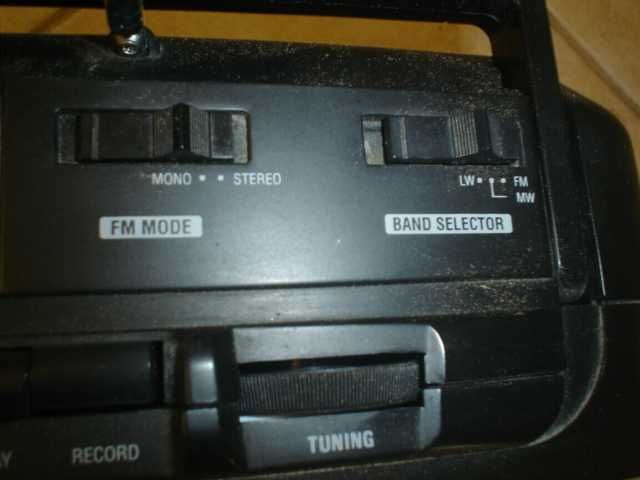 Dublu radiocasetofon stereo AM FM LW YOKO YPR 24L