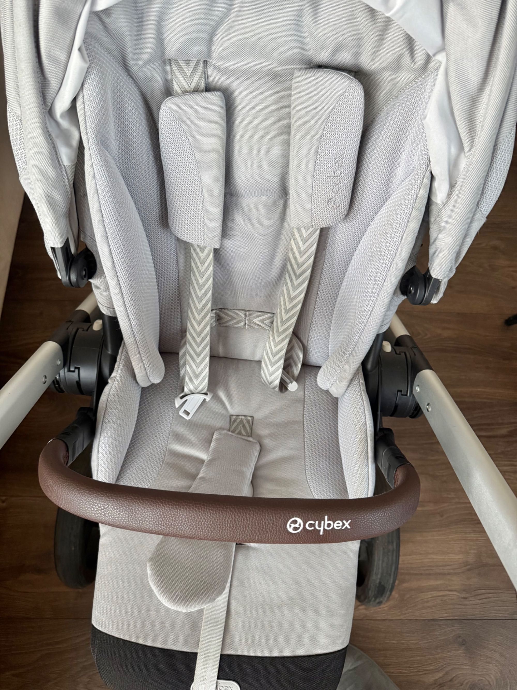 Cybex Balios S lux + кош за новородено и аксесоари