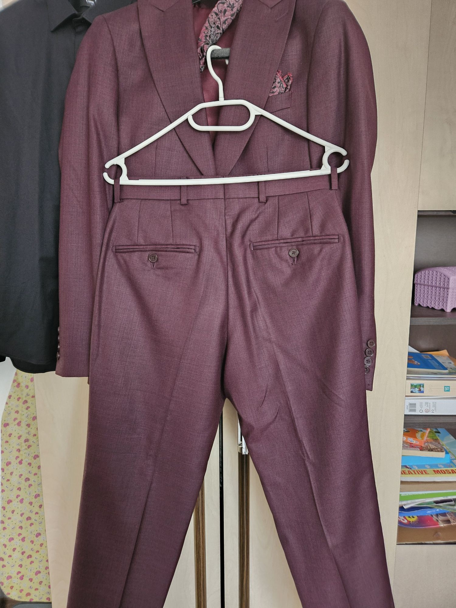 Costum bărbătesc