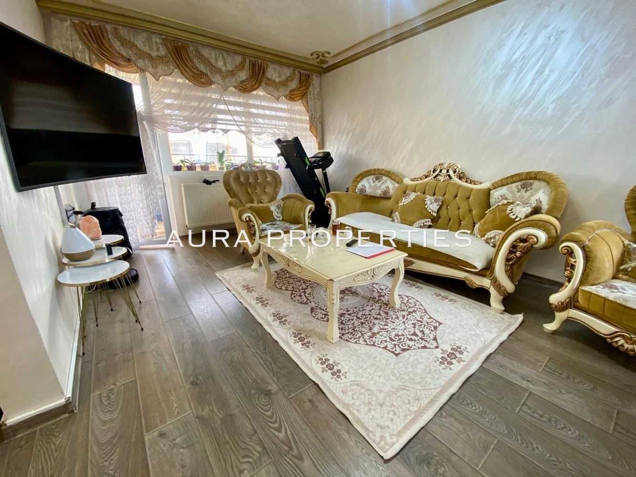 Продава се Тристаен апартамент в Разград, Освобождение - 100 кв.м за 1326 €/кв.м - Снимка #1