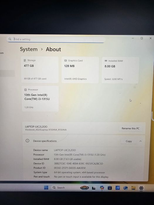 Laptop Asus Vivobook achizitionat de 2 luni