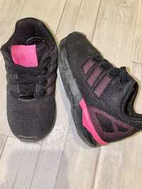 Adidas marimea 23