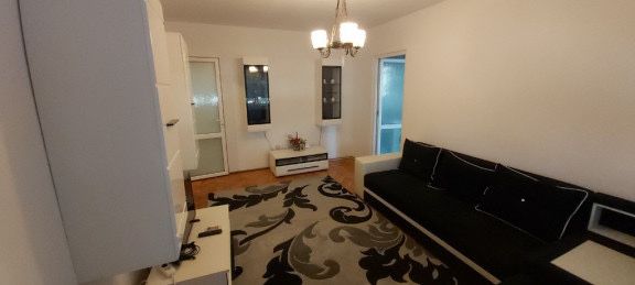 Inchiriez apartament 2 camere in zona Plantelor,Braila
