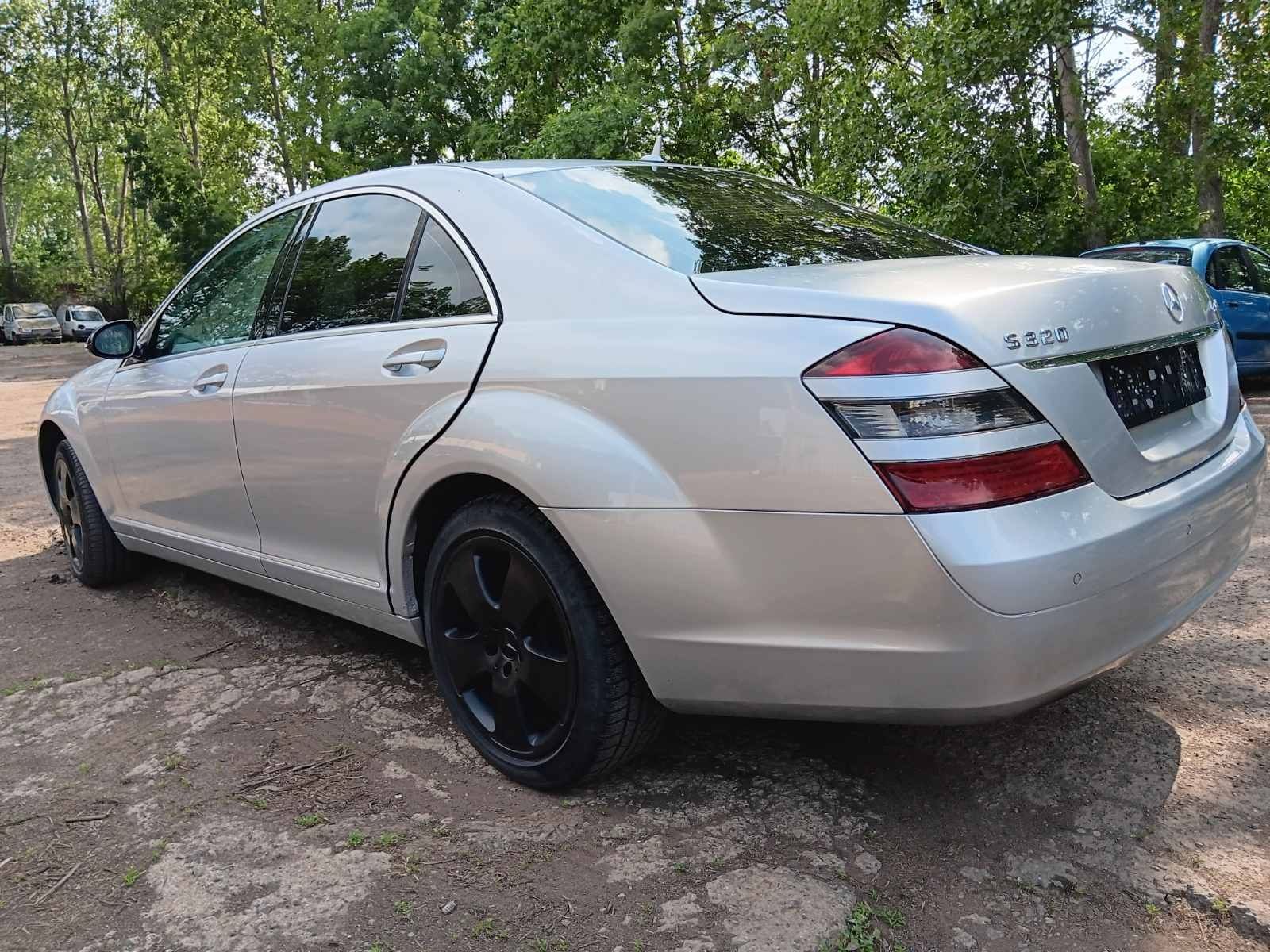 Продавам Мерцедес S320 W221 2007г Дизел 235 к.с на части