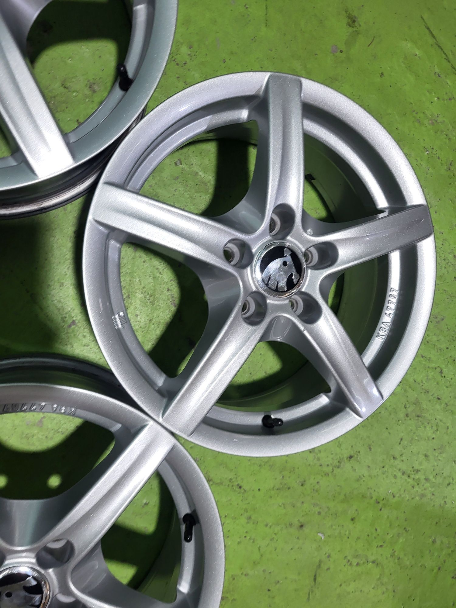 16 5x112 Skoda лети джанти 5х112 шкода