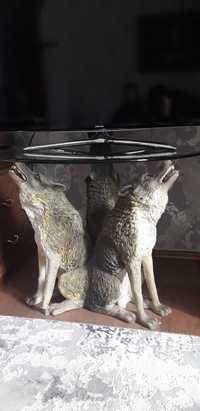 Продам столик на трёх волках