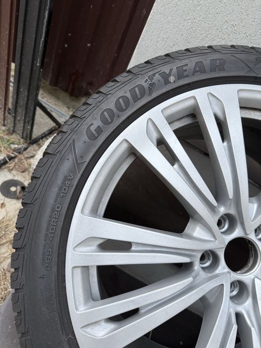 Jante Audi cu Anvelope de Iarna 265 40 R20