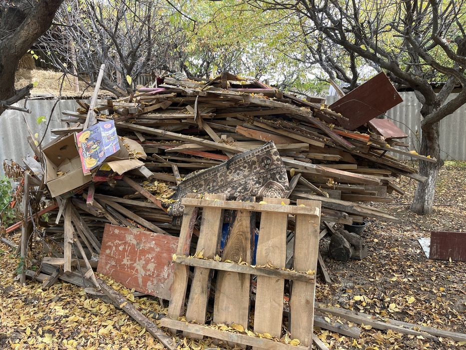 Есіктер,рейкалар,отын,тас, бағасы келісімді