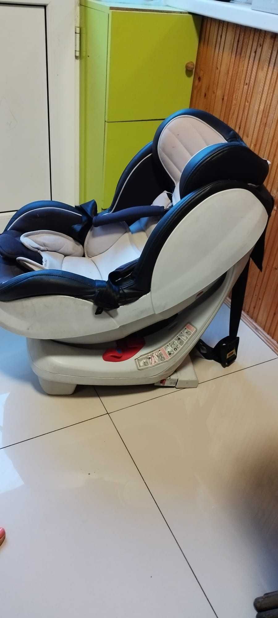Vand scaun auto Caretero Defender Plus Isofix, 0-18kg