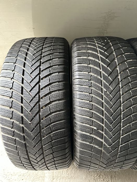 255/50 R19 Bridgestone Blizzak LM005 Dot 22-23