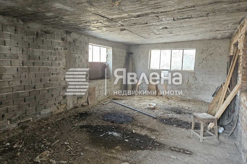 Продава се Склад в с. Дълго поле, Област Пловдив - 2199 кв.м за 39 €/кв.м - Снимка #9