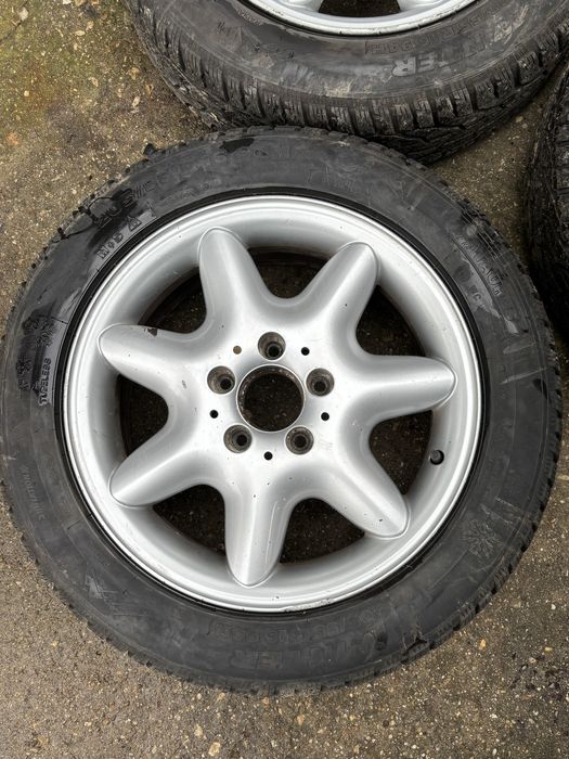 Комплект зимни гуми с джанти Мерцедес 205/55 R16