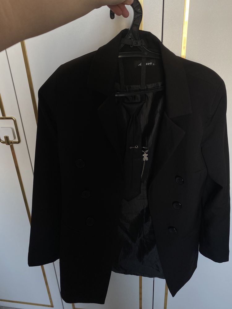 Пиджак черный