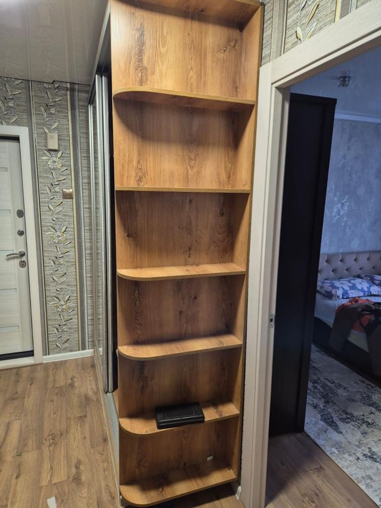 Продам шкаф купе