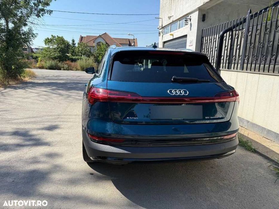 Audi e-tron 50 quattro