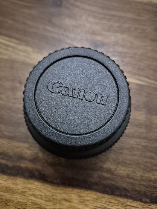 Obiectiv Canon EF-S 24 mm macro 2.8 STM ca nou
