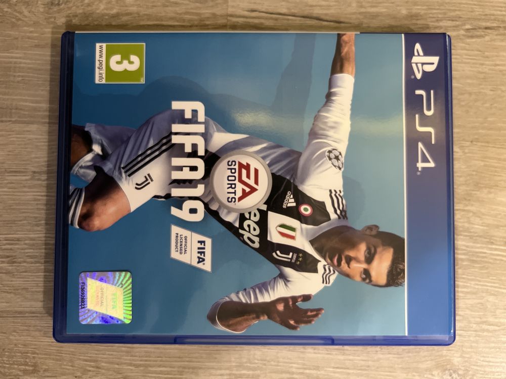 Fifa 19 за ps4(като нова)