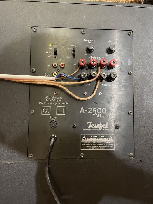 Vând Subwoofer activ Teufel A-2500