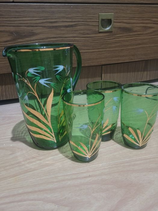 Компотница сотилади