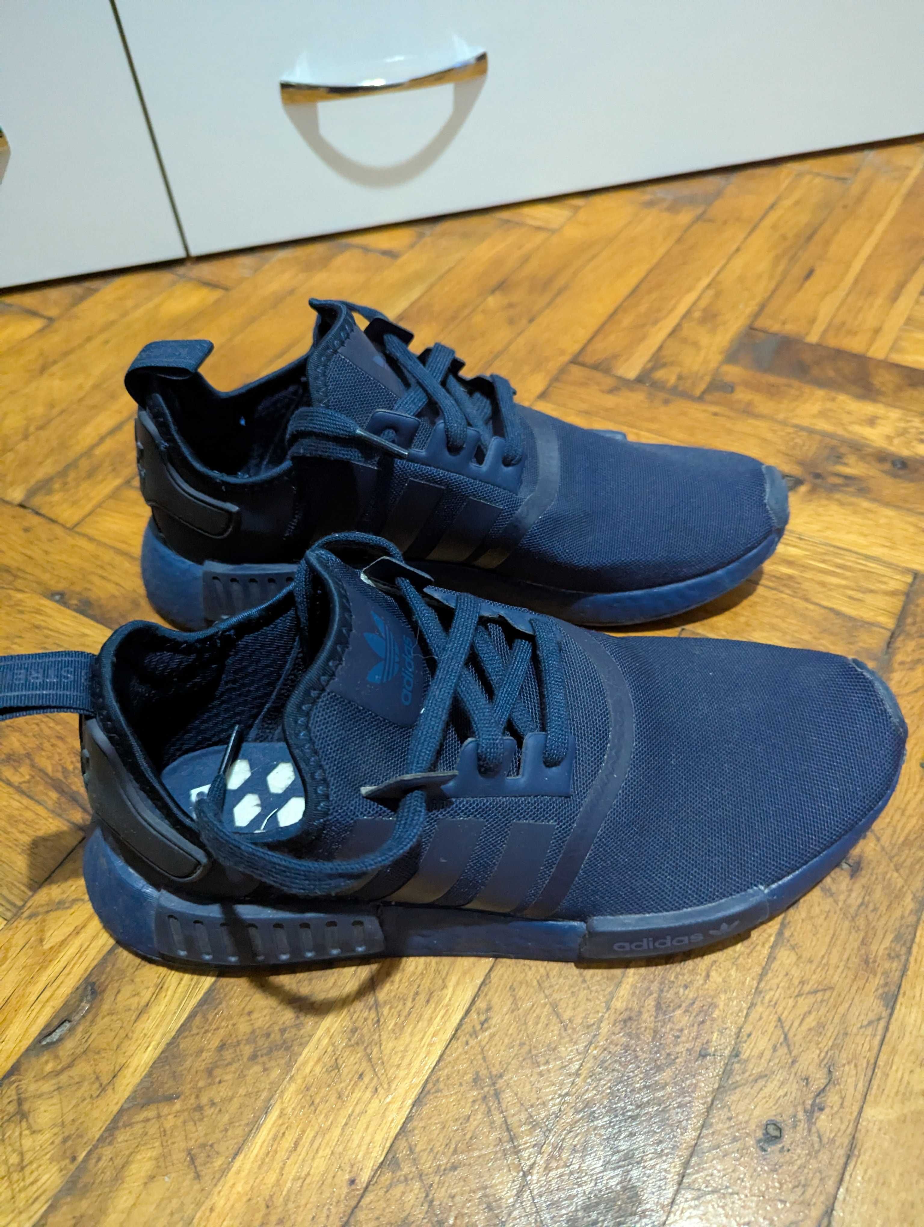 Adidas NMD R1 мъжки маратонки размер 9.5 (44)