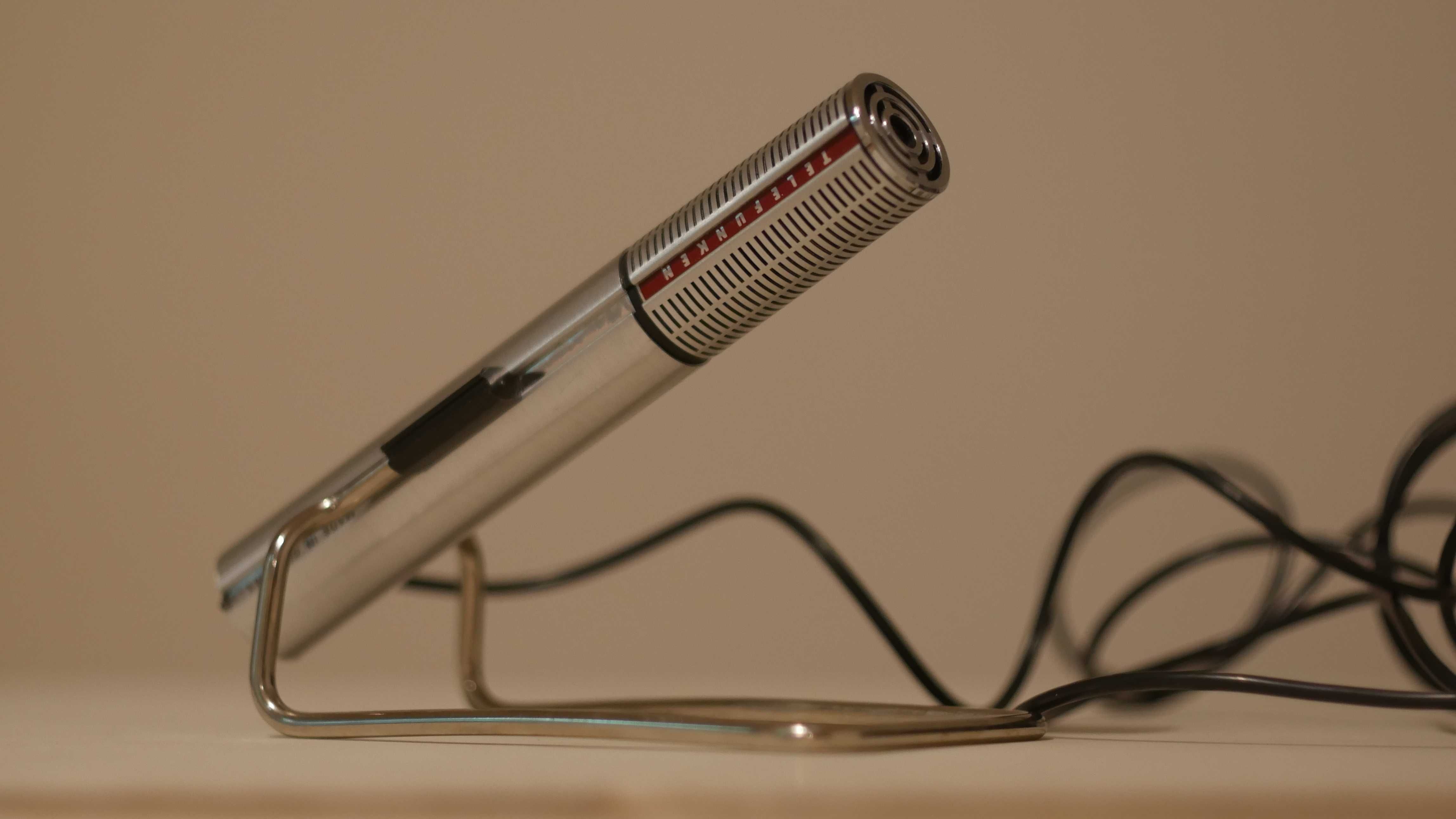 Microfon vintage dinamic Telefunken TD 26 (rebranded Sennheiser MD402)