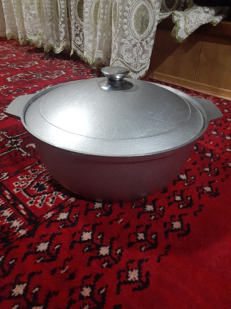 Kukmara qozon sotiladi