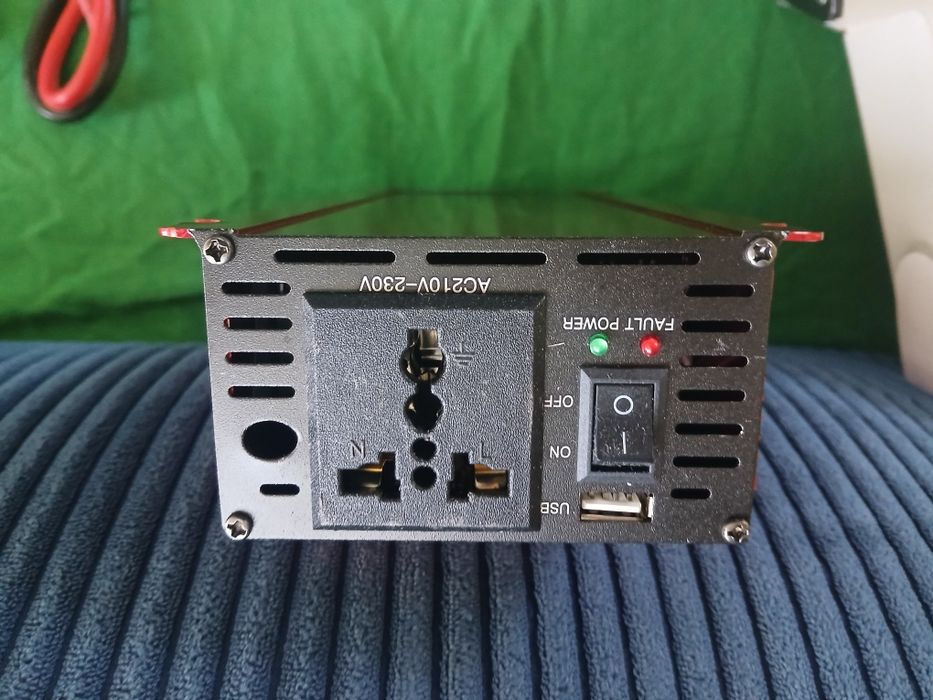 Чисто нов Инвертор 24V~220V