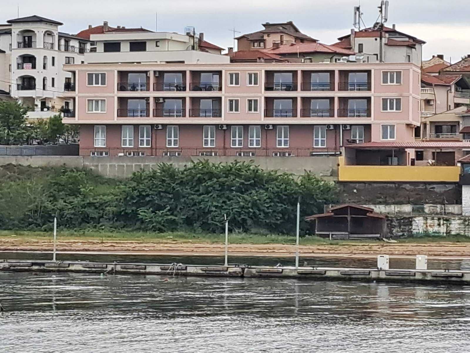 Апартамент в Черноморец