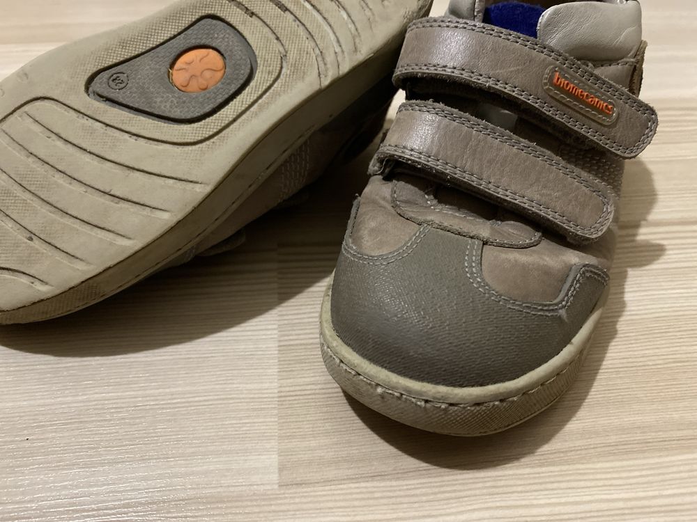 Обувки и Пантофи на Biomechanics, Mayoral с Номера 23,24,26,28