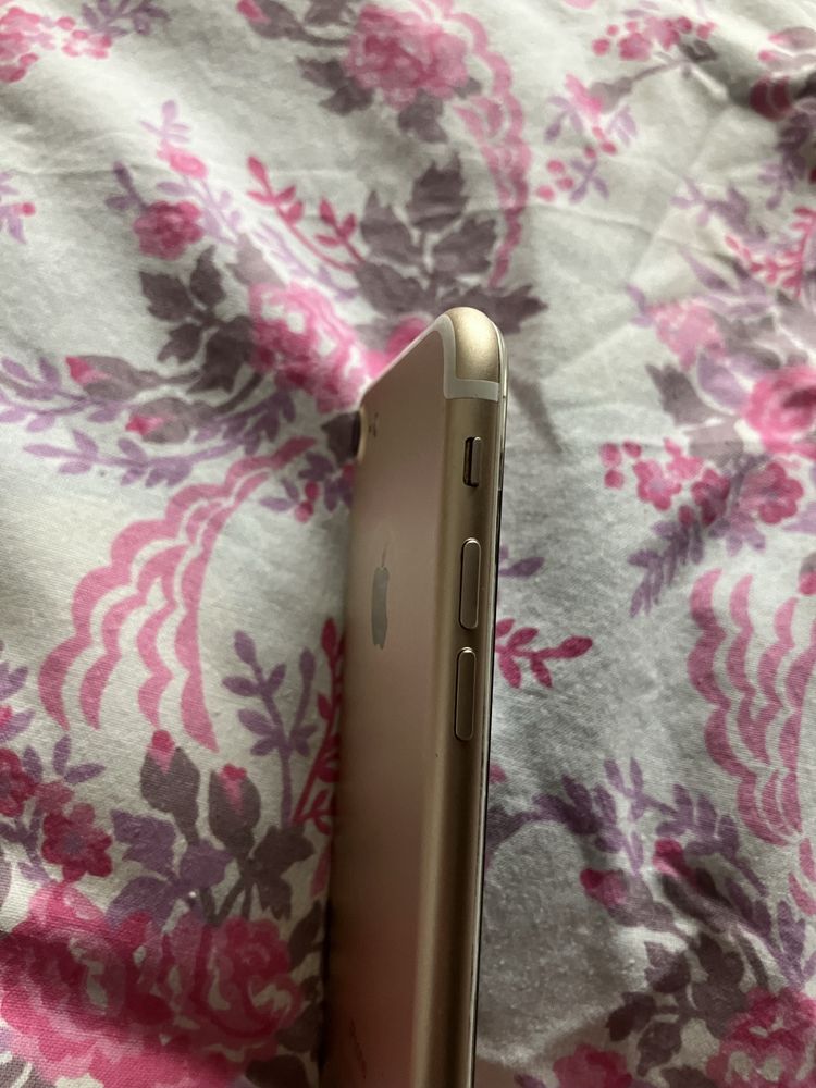 Iphone 7-32 gb….