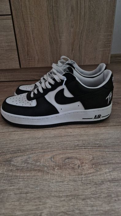 Air Force 1 Low Terror Squad / Black Marimea 42