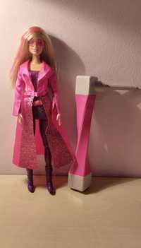 Papuşa Barbie Spioanele