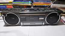 Radiocasetofon Panasonic RX-F2RS - anii '80