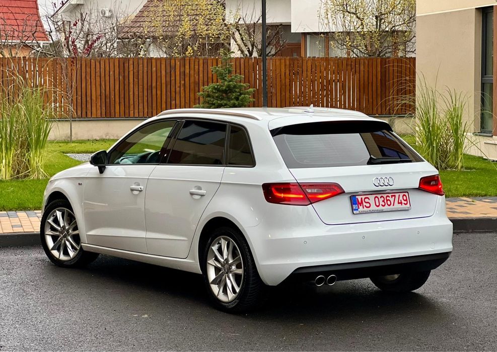 Audi A3 1.4 benzina 125cp ALB PERLAT navigatie mare Impecabilă