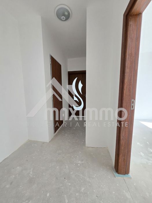 Продава се Двустаен апартамент в Варна, Виница - 7450 кв.м за 15 €/кв.м - Снимка #8