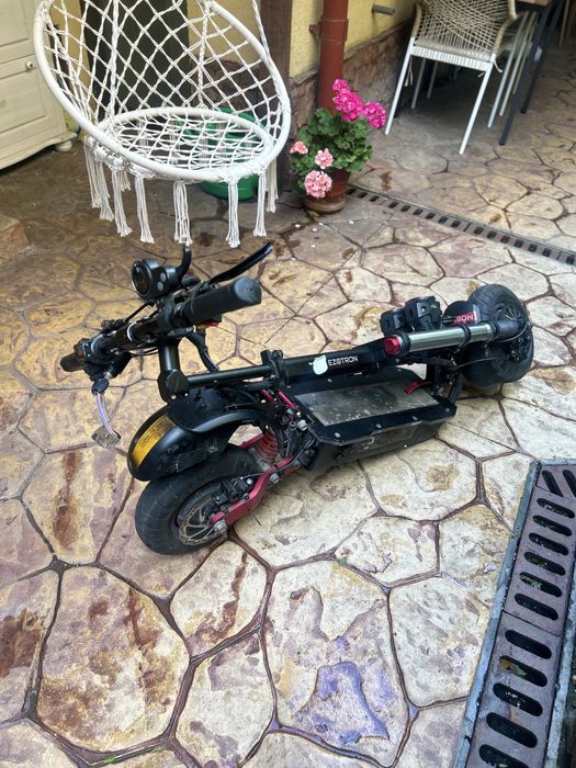 Trotineta electrica , ezotron Z300, va rog cititi descrierea!!