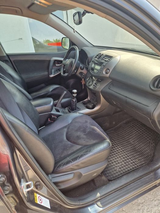 Vand toyota rav 4