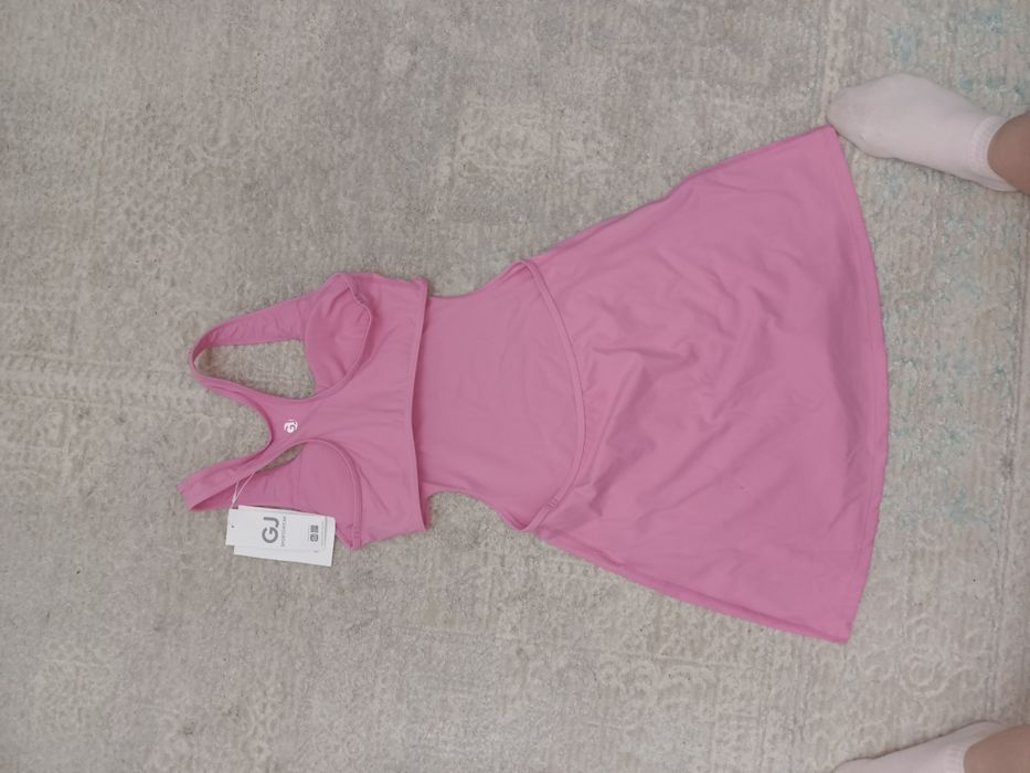 Продам спортивное платье