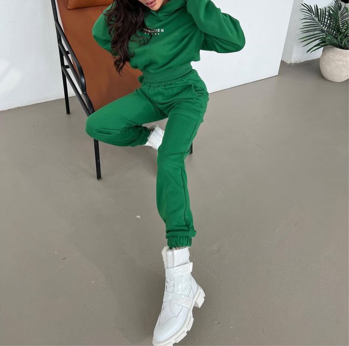 Спортивная двойка с капюшоном Maneken